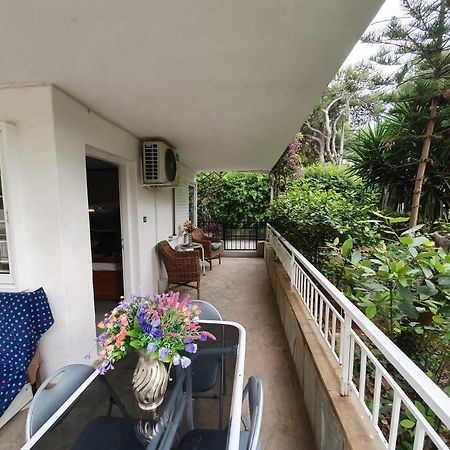 Sea & City Mary'S Residence Атина Екстериор снимка