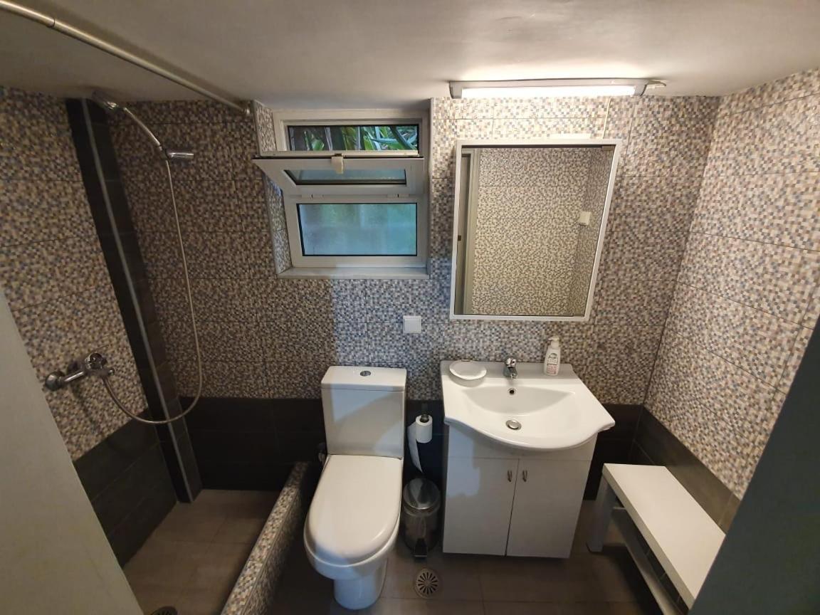 Sea & City Mary'S Residence Атина Екстериор снимка